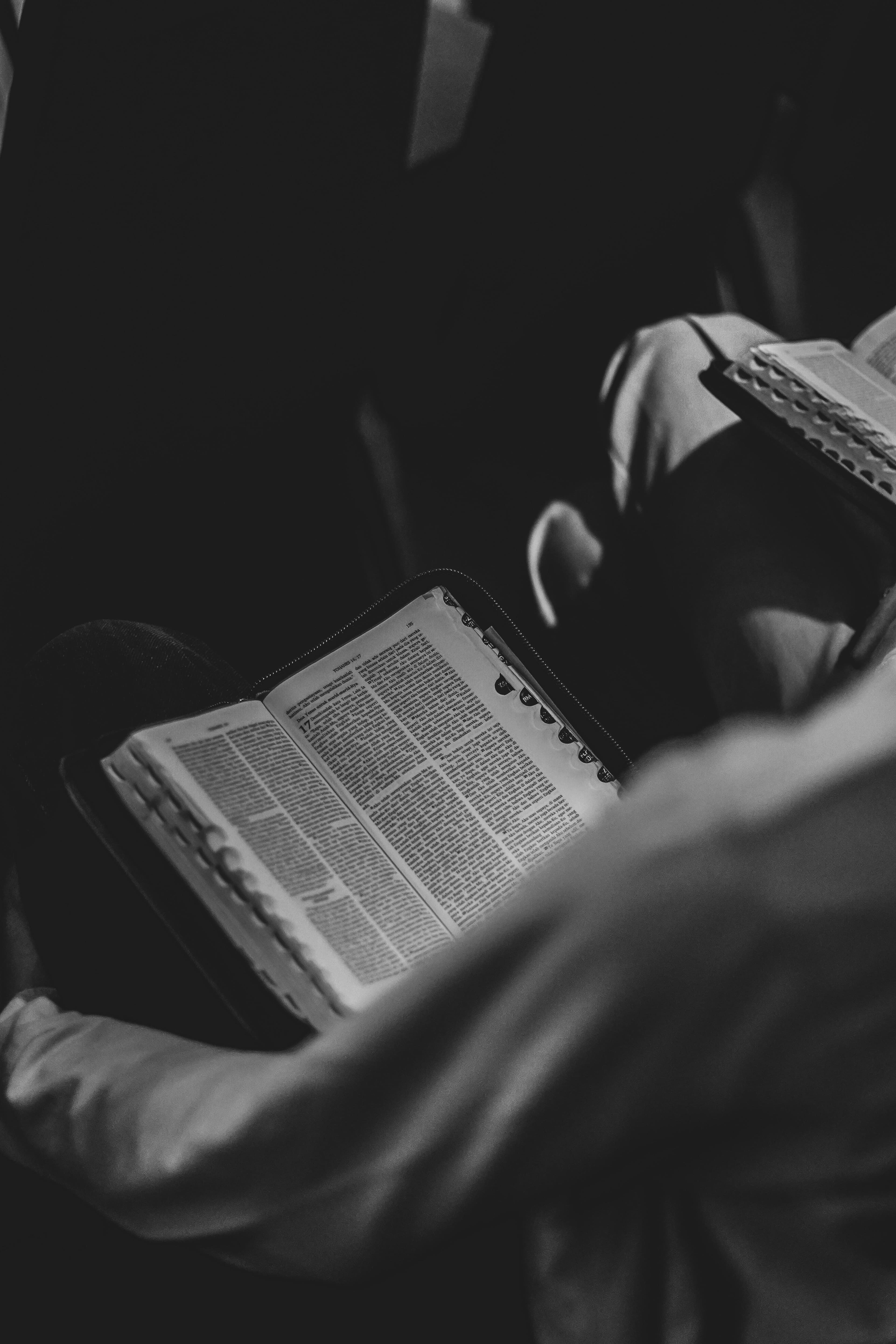 Communauté d'église unie autour du partage et de l'entraide chrétienne